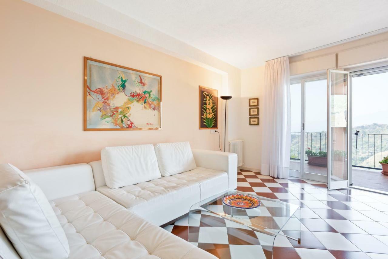 Taormina Apartment With Panoramic View Exterior photo